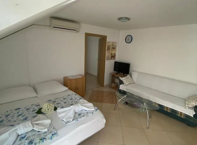 Mara Apartman *