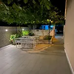 Mara オレビック