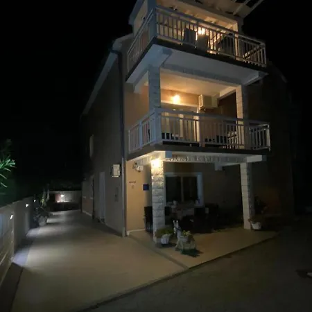 Mara * أوروبيتش