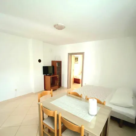 Mara Apartman